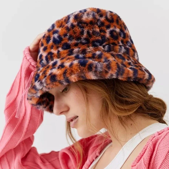 Urban Outfitters | Accessories | Nwt Knox Printed Faux Fur 